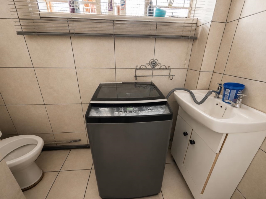 3 Bedroom Property for Sale in Park West Free State